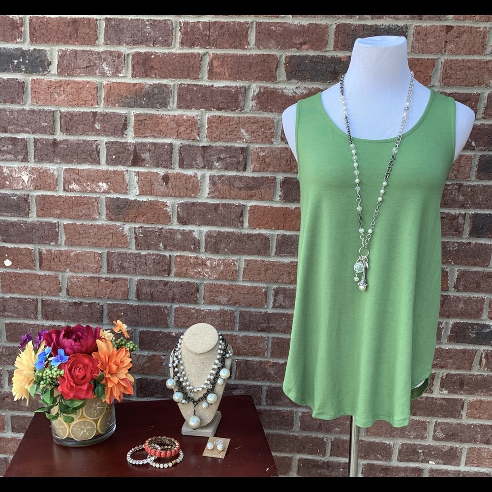 NWT, Kiwi Green Tank Top